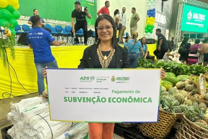 Governo do Amazonas repassa subvenção do pirarucu a 2,3 mil manejadores em Tefé e em 11 municípios do interior
