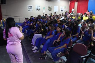 “Me senti acolhida pela primeira vez”, diz adolescente contemplada pelo Dignidade Menstrual