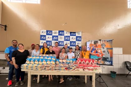 Doação de alimentos arrecadados em eventos equestres leva meia tonelada ao Desafio Jovem em Manaus