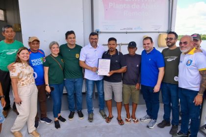 Regularização ambiental autoriza entreposto flutuante para manejo de jacaré na Reserva Mamirauá e beneficia comunidades ribeirinhas