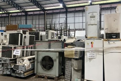 Prefeitura de Manaus anuncia leilão de 66 lotes de bens inservíveis incluindo veículos