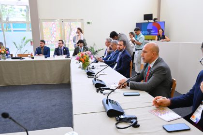 Manaus se destaca entre as cidades brasileiras na construção de soluções climáticas globais durante o C40 e a FNP