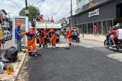 ‘Plano de Verão’ da prefeitura trabalha na revitalização da avenida Cosme Ferreira com o serviço de manutenção asfáltica