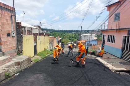 ‘Plano de Verão’ da Prefeitura de Manaus alcança mais duas ruas no bairro Zumbi dos Palmares 