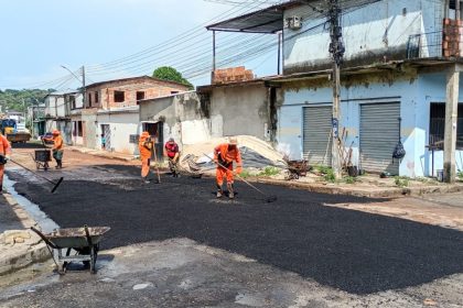Prefeitura de Manaus recupera nova rua da comunidade Val Paraíso com o ‘Plano de Verão’ 