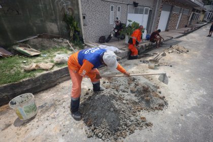 Prefeitura de Manaus recupera rede de drenagem profunda no bairro São José Operário