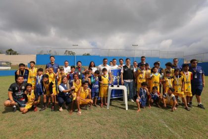 Pelci realiza primeiro torneio de futebol no Governo Presente em Manaus e oferece atendimentos de saúde