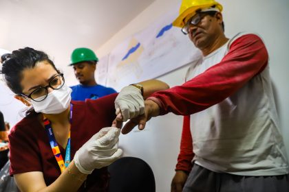 Unidades de saúde da prefeitura reforçam serviços de prevenção e cuidado no ‘Novembro Diabetes Azul’