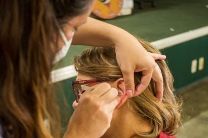 Manaus apresenta avanço na oferta de práticas integrativas e complementares do SUS durante encontro nacional em Fortaleza