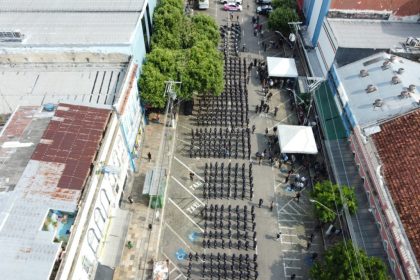 Governador Wilson Lima lança Operação Natal Mais Seguro 2025 com reforço de 500 alunos soldados nas ruas de Manaus