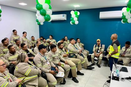 Prefeitura de Manaus promove ação de conscientização para motoristas da SuperTrans