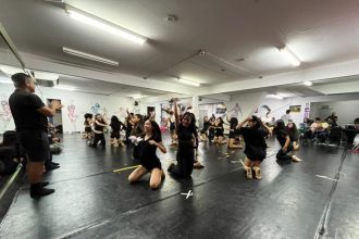 Alunos do Liceu Cláudio Santoro celebram identidade cultural amazônica no espetáculo “Rede de Memórias”