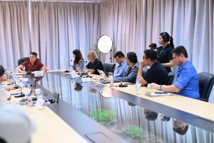 Prefeito David Almeida debate ações e investimentos para Manaus e esclarece temáticas relacionadas à gestão