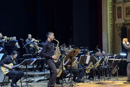 Amazonas Band faz concerto gratuito dedicado à música afro-brasileira no Teatro da Instalação em Manaus