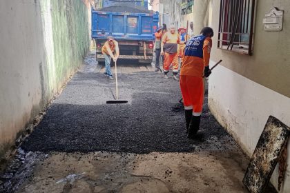 Prefeitura de Manaus intensifica manutenção viária no bairro Parque 10 de Novembro