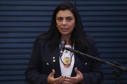 Deputada diz que lei atual é insuficiente para punir obstrução de justiça; ouça