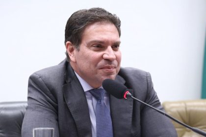 Comissão aprova projeto que endurece regras penais para crimes violentos e tráfico