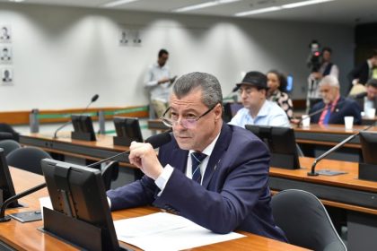 Comissão aprova projeto que prioriza infraestrutura de comunicação em áreas de desastre