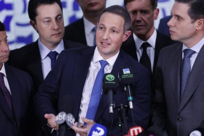 Líder comemora mudança no projeto contra o crime organizado e diz que PT pode votar a favor