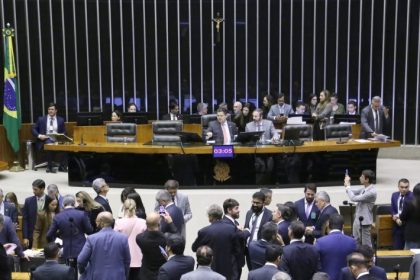 Congresso derruba vetos de Lula ao licenciamento ambiental