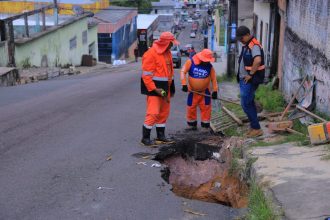 Prefeitura de Manaus recupera sistema de drenagem em trecho do bairro São José