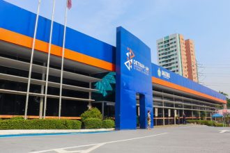 Detran-AM suspende serviços de habilitação para adequação devido à CNH do Brasil