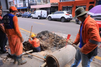 Rua Criciúma no Alvorada recebe o serviço de recuperação de drenagem profunda da prefeitura