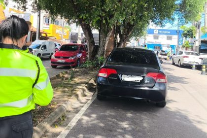 Prefeitura de Manaus intensifica operação ‘Natal’ e autua 31 motoristas por estacionamento irregular na zona Norte