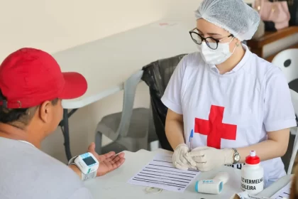 Baile do Encanto: Sejusc promove dia de cuidados e ceia natalina para pessoas em situação de rua e vulnerabilidade social