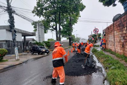 Prefeitura de Manaus intensifica obras de recuperação viária e revitaliza rua no bairro Gilberto Mestrinho