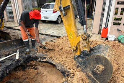 Prefeitura realiza nova intervenção na melhoria do sistema de rede drenagem em via do Vieiralves