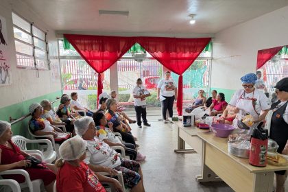 Prefeitura de Manaus promove oficina culinária que incentiva geração de renda entre pessoas idosas