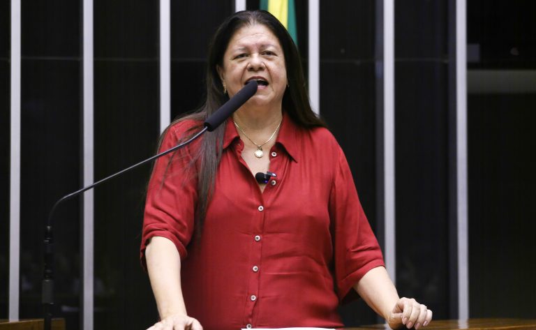 Comissão de Finanças aprova acessibilidade como critério de desempate em licitações