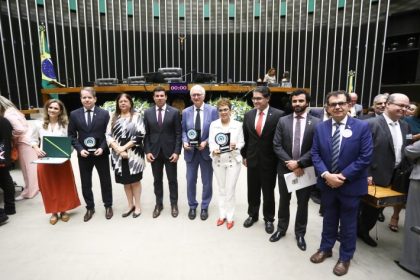 Câmara entrega Prêmio Transparência e Fiscalização Pública 2025