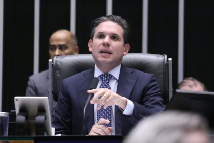 Motta quer votar hoje criação do comitê gestor do novo imposto de bens e serviços e outras três propostas