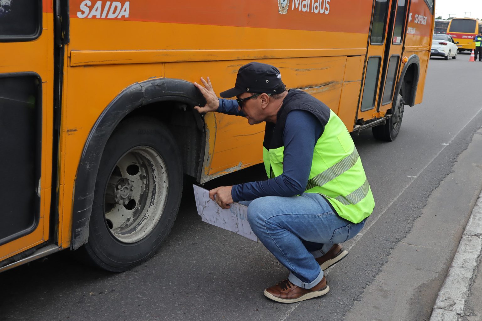 Prefeitura de Manaus intensifica fiscalização do transporte complementar na avenida Autaz Mirim
