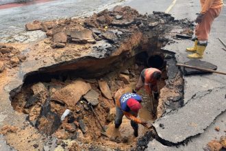 Prefeitura de Manaus realiza operação emergencial após chuvas intensas na zona Centro-Oeste