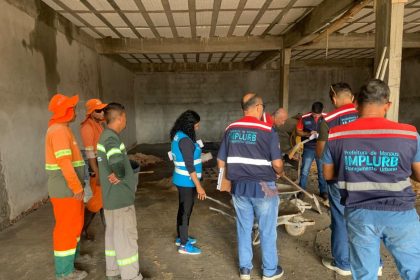 Obra de grande dimensão com mais de R$ 255 mil em multas é alvo de apreensão de ferramentas pela prefeitura 