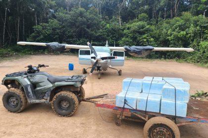 Polícia Militar do Amazonas apreende meia tonelada de cocaína em área de mata no município de Maués