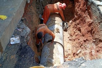 Prefeitura de Manaus atua de forma emergencial na recuperação de drenagem profunda no bairro Cachoeirinha 