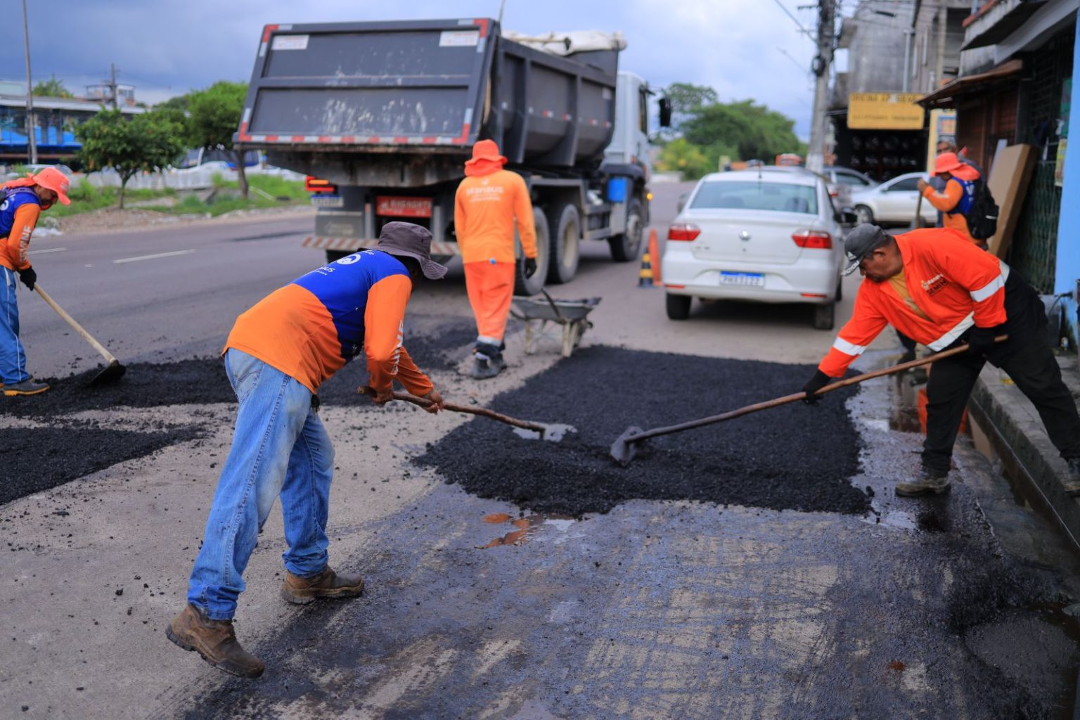 Prefeitura de Manaus recupera avenida Manaus 2000 e fortalece mobilidade urbana no bairro Japiim