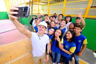 Prefeito David Almeida destaca avanços na alfabetização e recomposição da aprendizagem na rede municipal de ensino