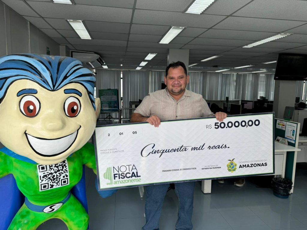 Ganhador do prêmio máximo da Nota Fiscal Amazonense vai usar dinheiro para concluir faculdade de direito