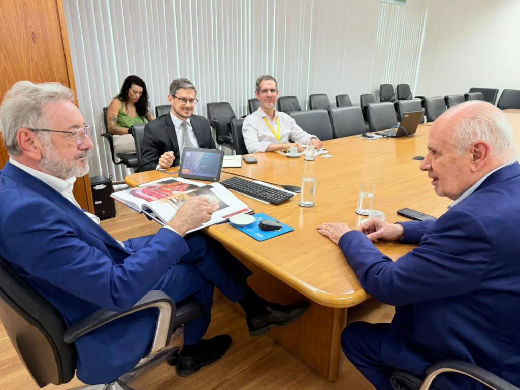 Em Brasília, Sedecti destaca ação do MDIC para solução do impasse do PPB no polo de ar-condicionado