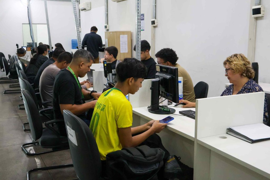 Sine Amazonas divulga 106 vagas de emprego para esta sexta-feira