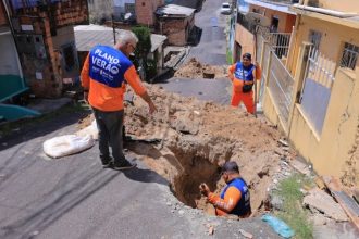 Petrópolis recebe recuperação de rede de drenagem profunda da prefeitura na rua Nova Olinda