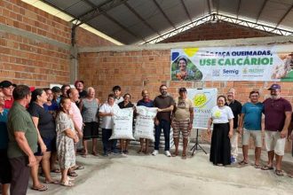 Semig entrega 6 toneladas de calcário em Itacoatiara e reforça combate às queimadas e ao desmatamento
