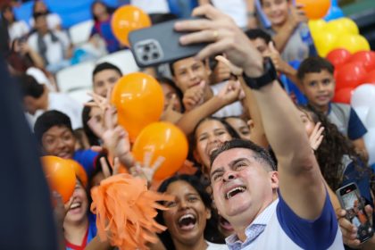 Prefeito David Almeida consolida ensino em tempo integral como política estruturante da educação municipal