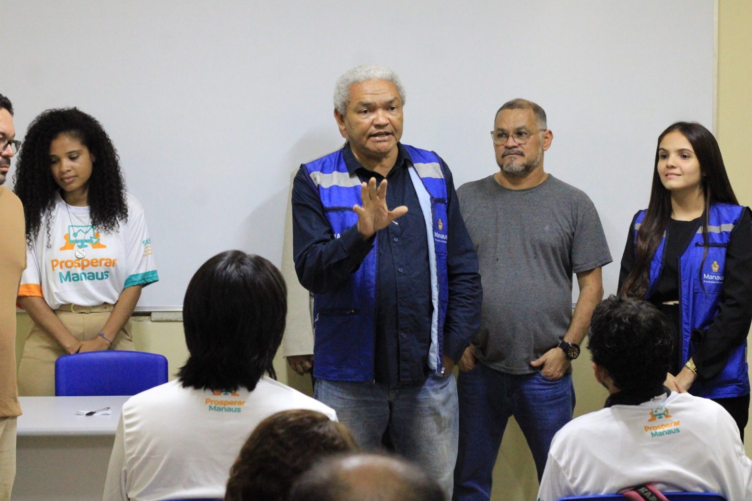 Prefeitura de Manaus oferta curso preparatório para concurso público a pessoas em situação de vulnerabilidade social