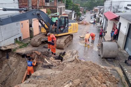 Prefeitura de Manaus realiza obra emergencial em drenagem no bairro Lírio do Vale
